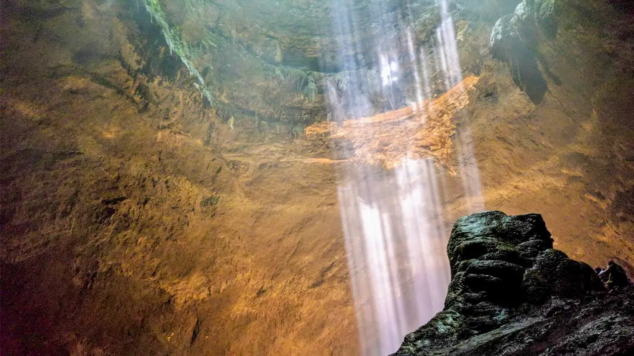 Goa Jomblang, Yogyakarta
